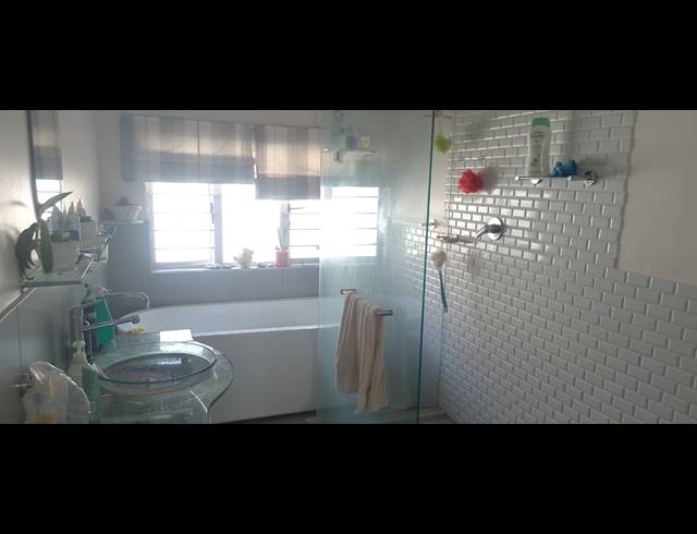 3 BEDROOM SIMPLEX FOR SALE IN MORNINGSIDE